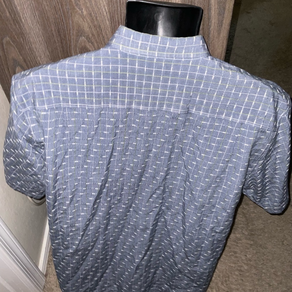 Men’s button front size L large Tommy Bahama silk shirt blue plaid - Picture 4 of 4
